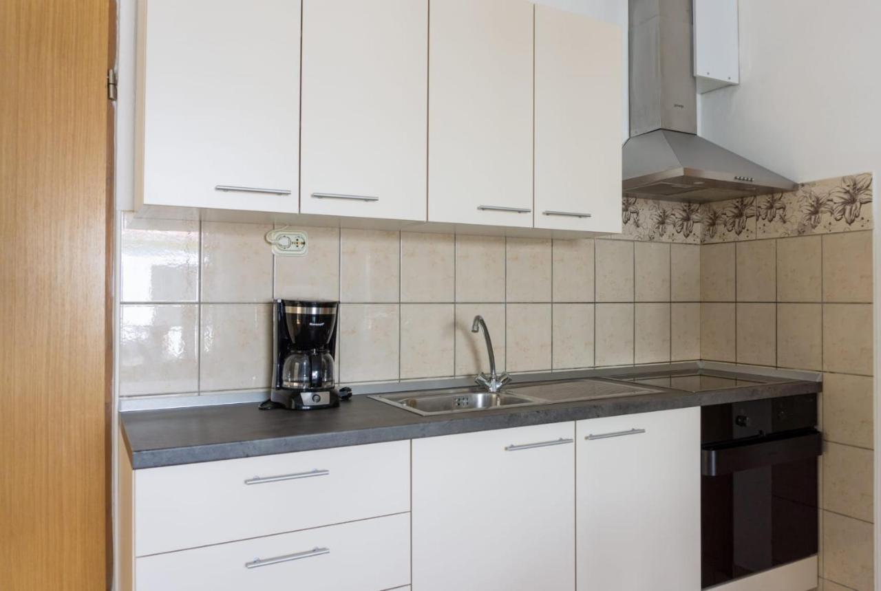 Apartmani Devcic Palit Εξωτερικό φωτογραφία