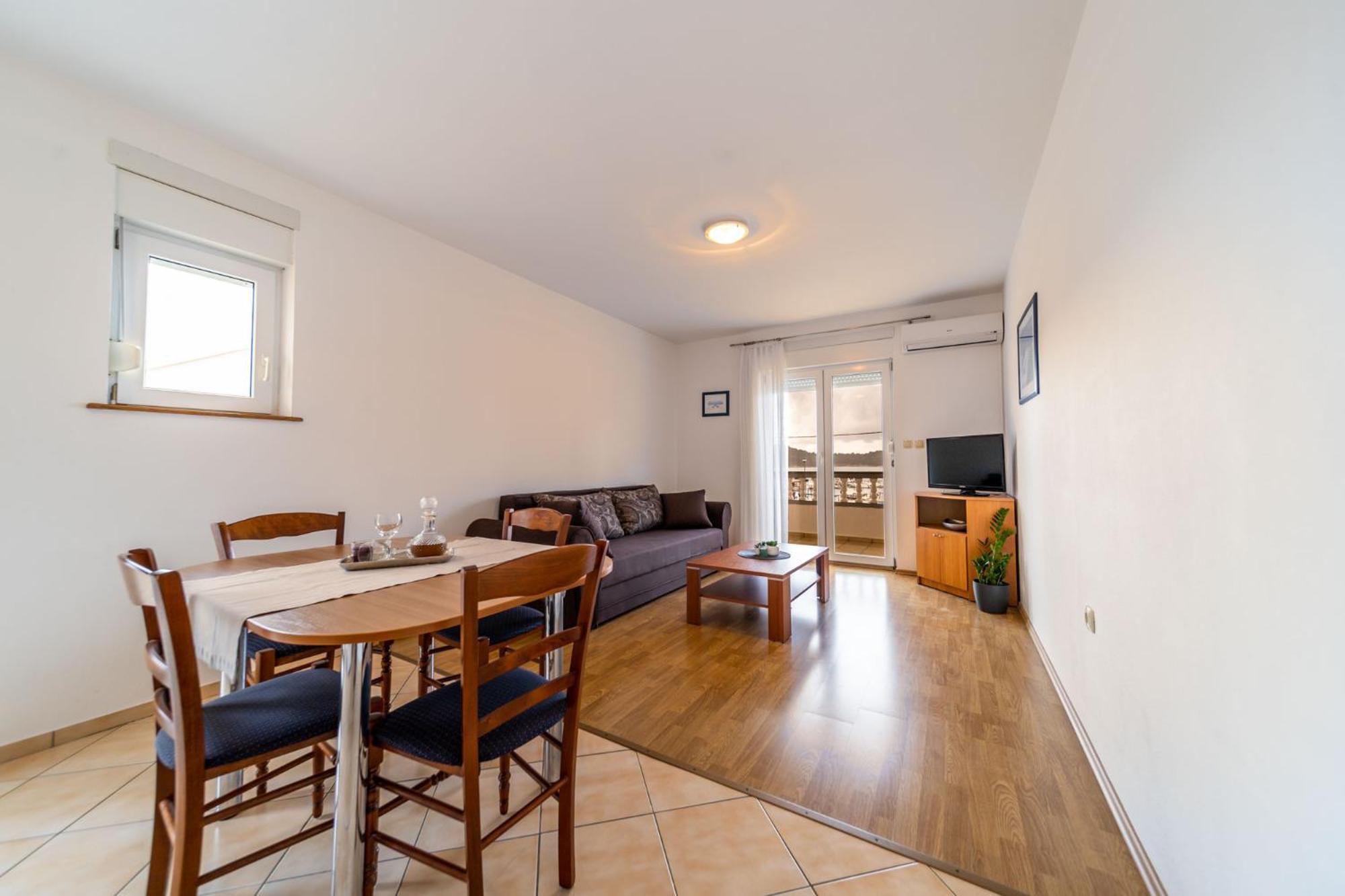 Apartmani Devcic Palit Εξωτερικό φωτογραφία